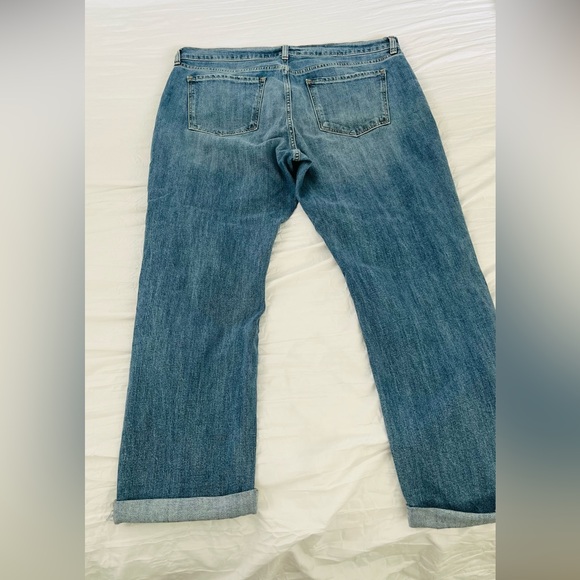 Old Navy Ripped Jeans - Picture 7 of 9